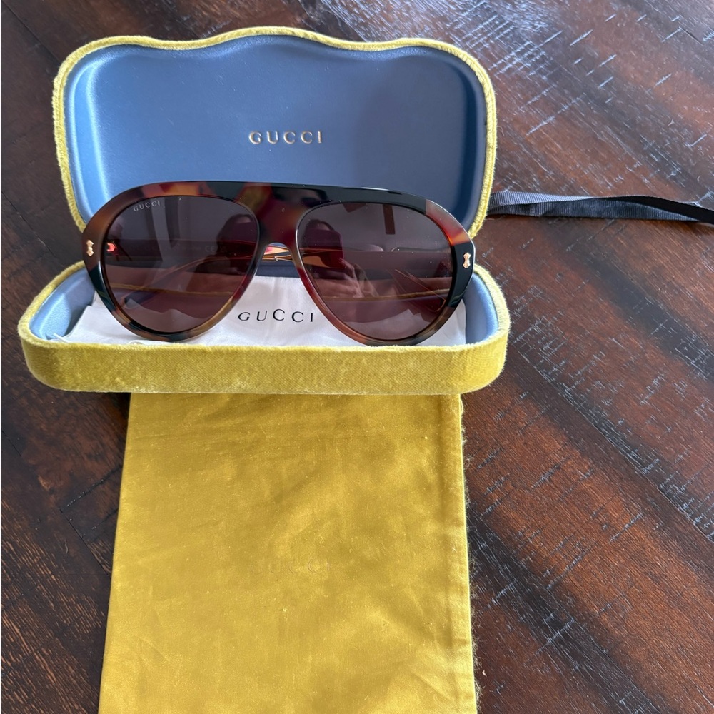 GUCCI Sunglasses